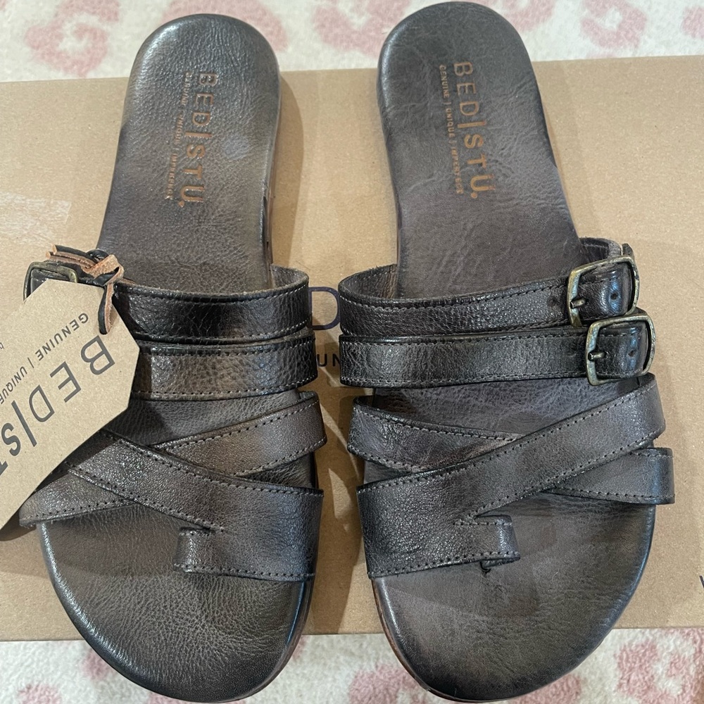 NWT Bedstu Hilda Sandals size 6.5
